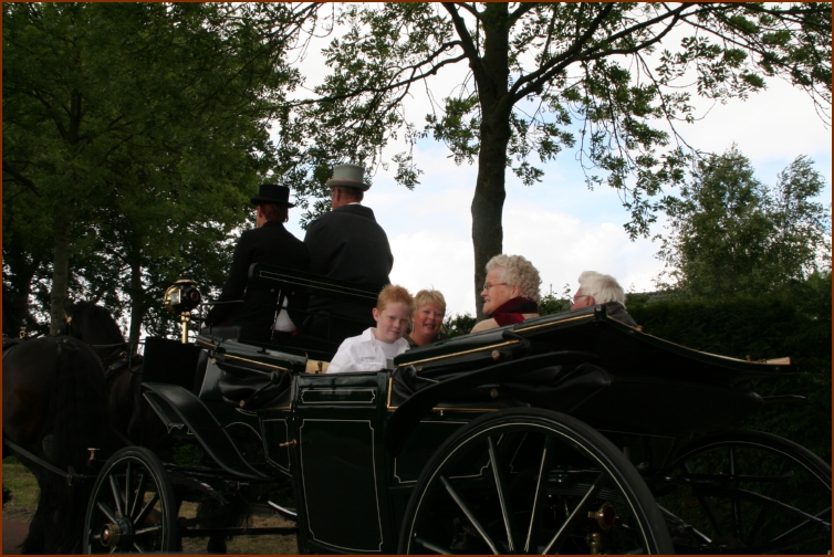 935 Willy & Gerard 092 Met de Koets